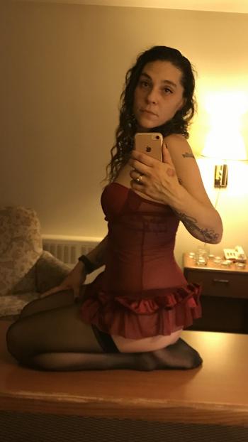 , 35 European female escort, Belleville