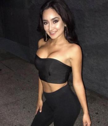 , 20  female escort, Belleville