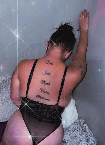 MOLLY, 29 Caucasian/White female escort, Belleville